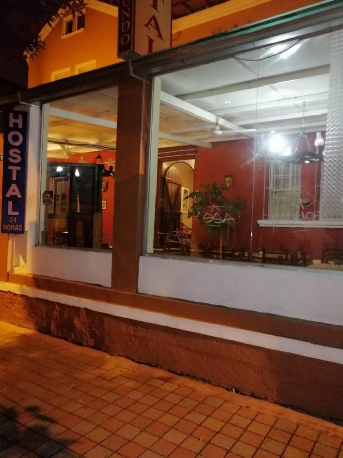 Hostal Bolivar Inn Quito Buitenkant foto